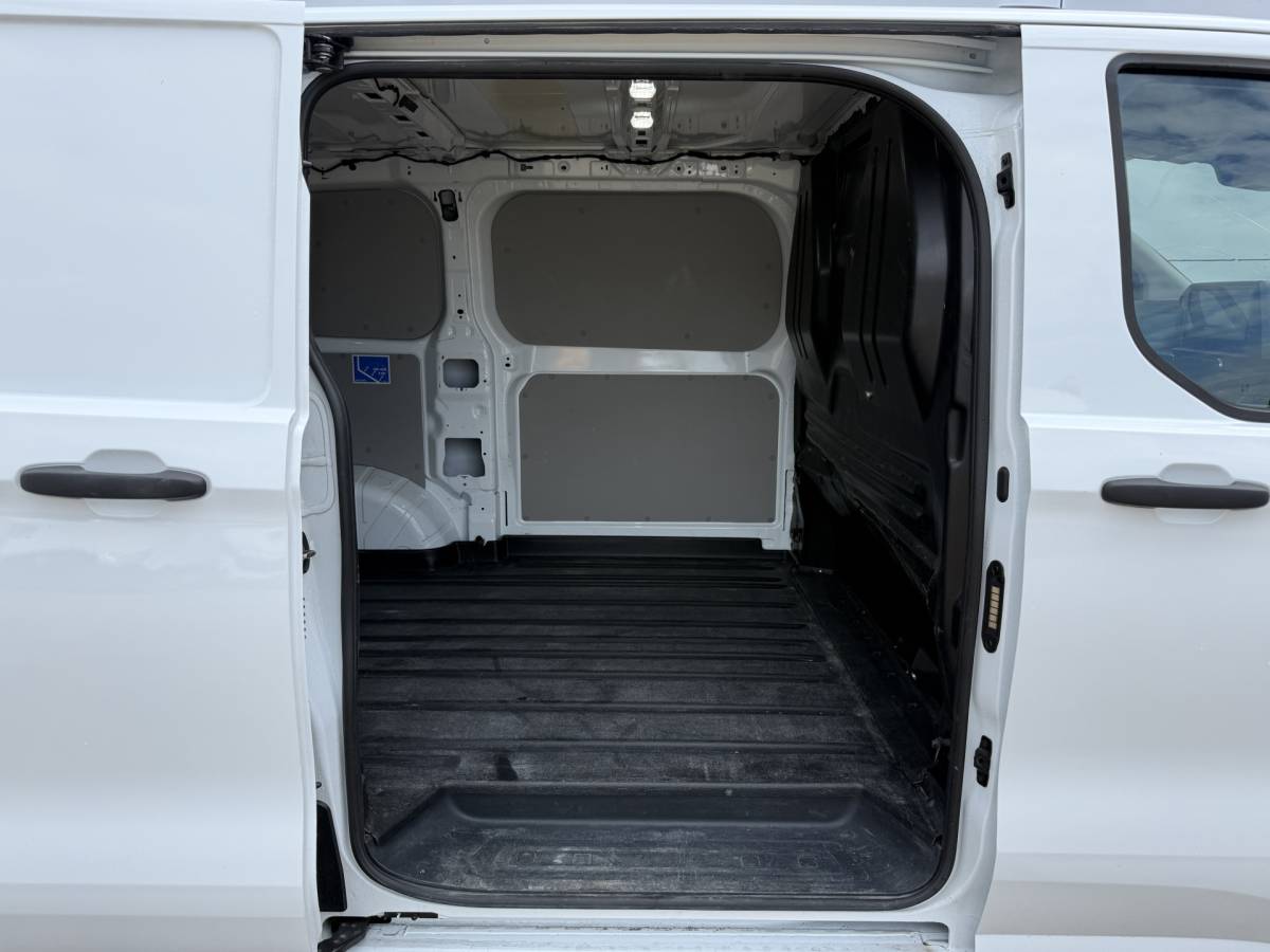 Ford Transit Custom Ford Transit Custom 2.0 136PK L1H1 LED Climate Control Cruise Control Carplay Camera Stoelverwarming