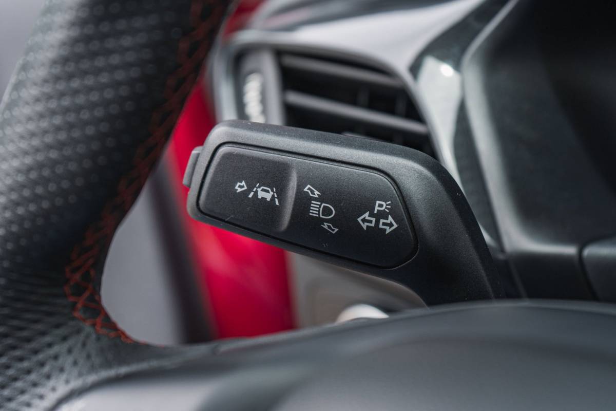 Ford Fiesta Ford Fiesta 1.0 EcoBoost Hybrid ST-Line / Automaat / LED / Winter Pack / B&O