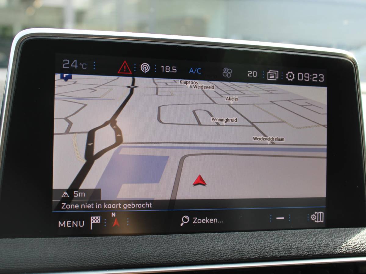 Peugeot 3008 Peugeot 3008 1.6 e-THP Allure | STOELVERWARMING | LEDEREN BEKLEDING | APPLE CARPLAY/ ANDROID AUTO | ADAPTIEVE CRUISE CONTROL |