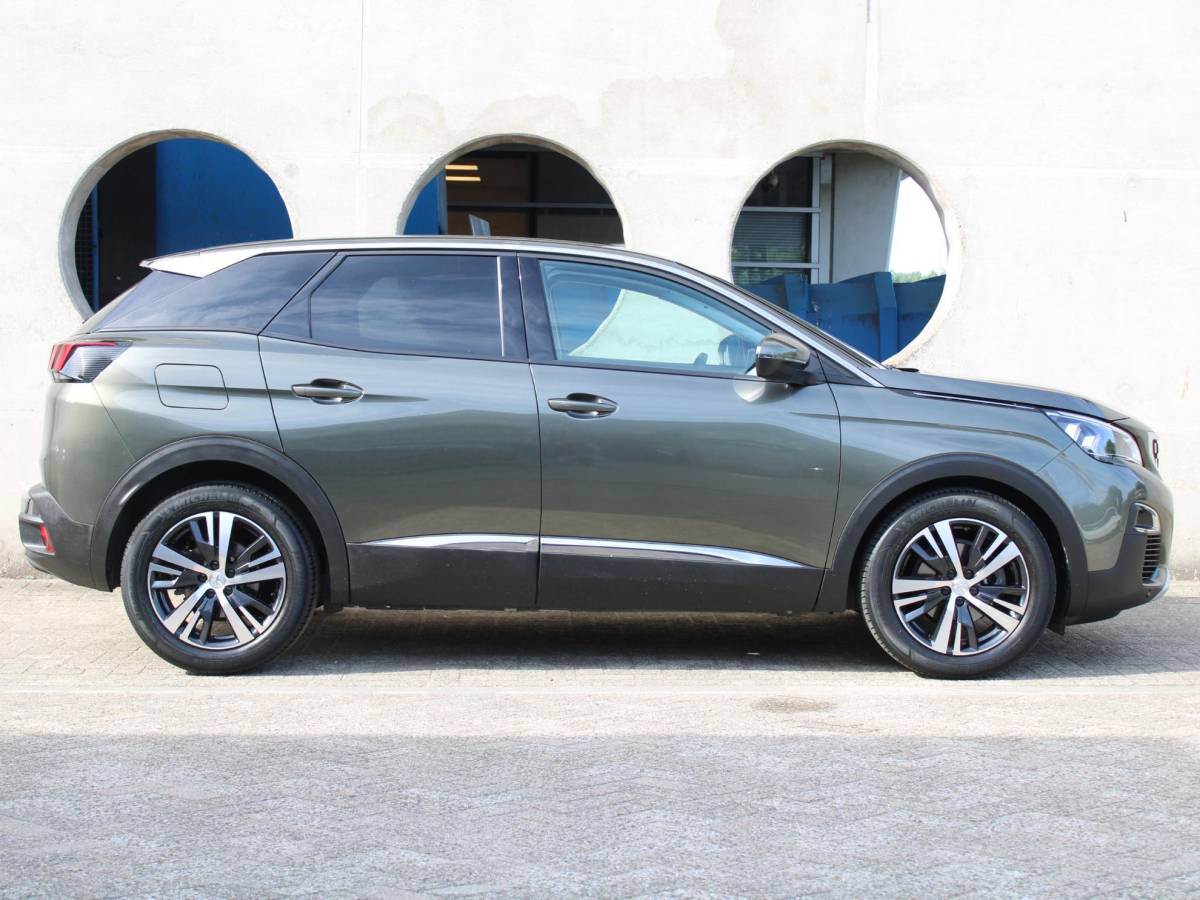 Peugeot 3008 Peugeot 3008 1.6 e-THP Allure | STOELVERWARMING | LEDEREN BEKLEDING | APPLE CARPLAY/ ANDROID AUTO | ADAPTIEVE CRUISE CONTROL |