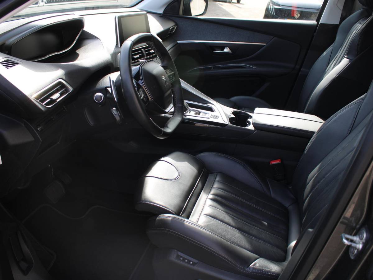 Peugeot 3008 Peugeot 3008 1.6 e-THP Allure | STOELVERWARMING | LEDEREN BEKLEDING | APPLE CARPLAY/ ANDROID AUTO | ADAPTIEVE CRUISE CONTROL |