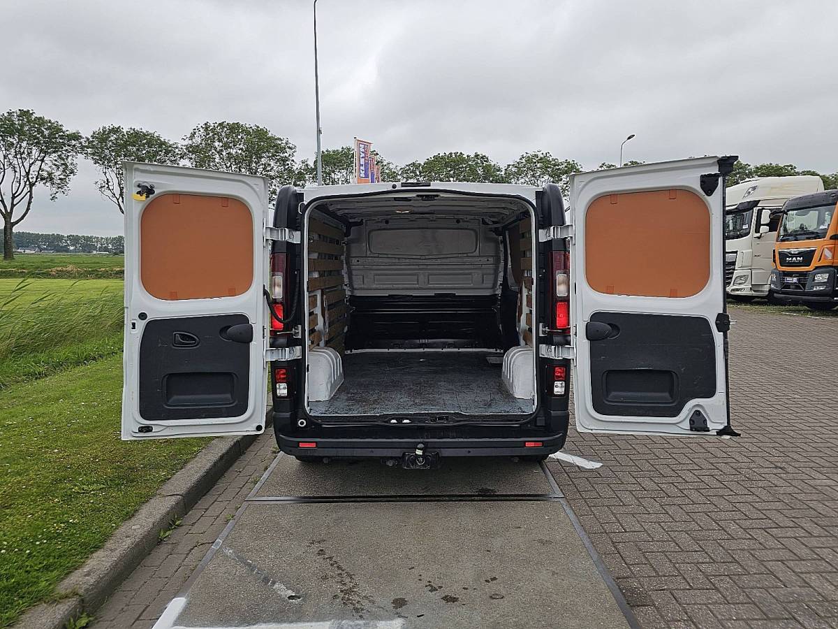 Opel Vivaro OPEL VIVARO 1.6