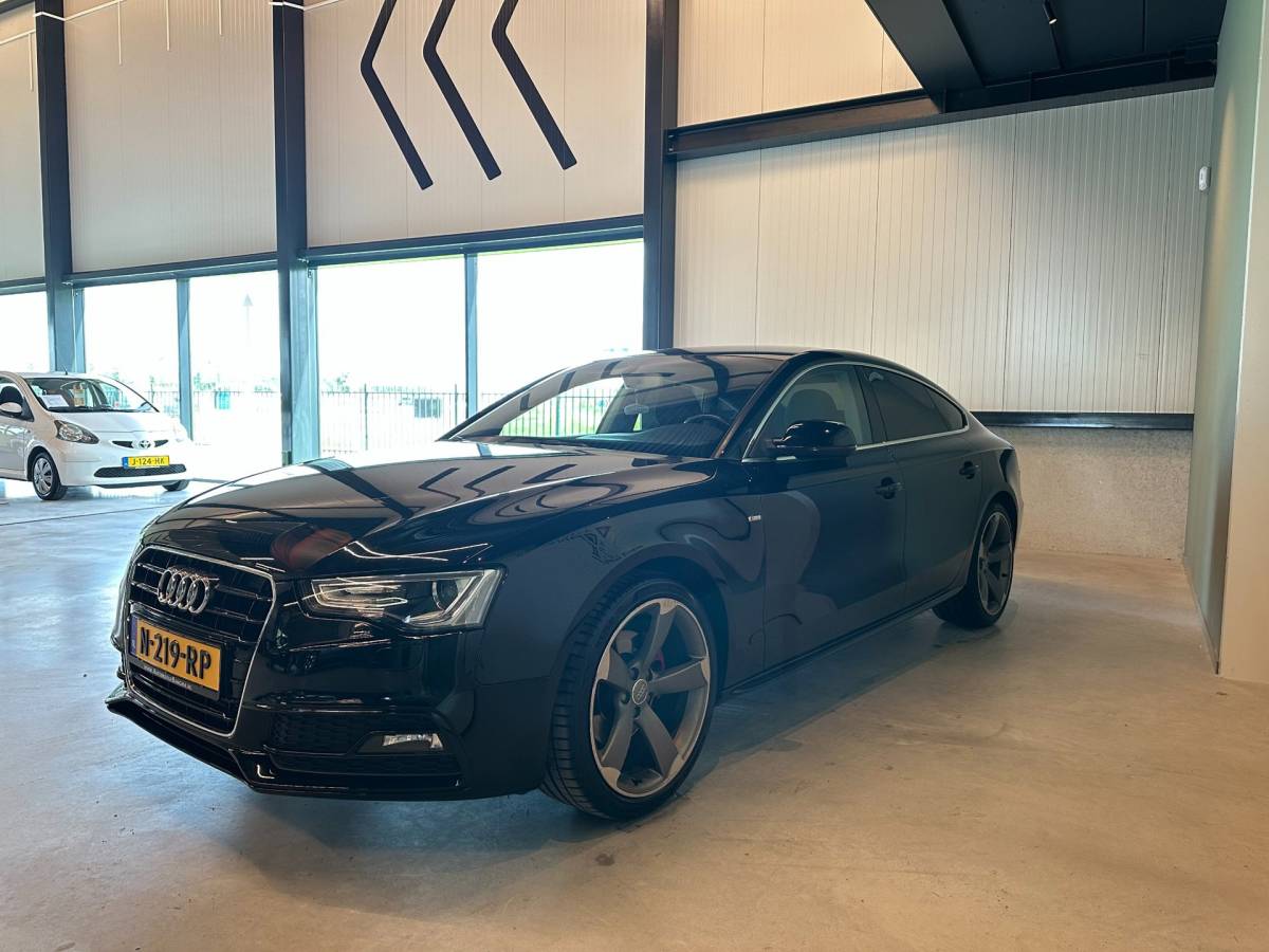 Audi A5 Audi A5 Sportback 1.8 TFSI AUTOMAAT SPORT EDITION S-LINE|CLIMA AIRCO|NAVIGATIE|TREKHAAK|XENON|CRUISE CONTROL|LM-VELG|BLUETOOTH|NAP