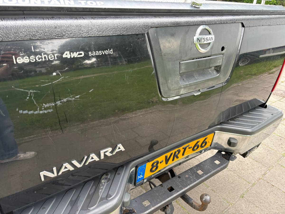 Nissan Navara Nissan Navara 2.5 dCi SE King Cab AIRCO, Trekhaak 3000 KG, cruise control *EXPORT* Volkswagen Amarok, Toyota Hilux, Ford Ranger,