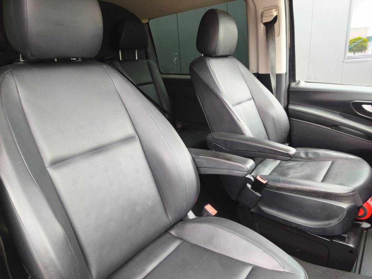 Mercedes-Benz Vito Mercedes-Benz Vito 116CDI XXL DUBBELE CABINE AUTOM LEER LED TREKHAAK