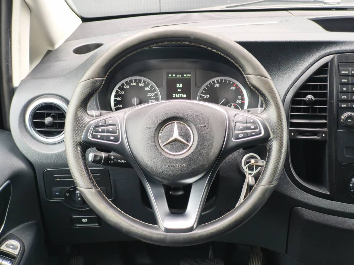 Mercedes-Benz Vito Mercedes-Benz Vito 116CDI XXL DUBBELE CABINE AUTOM LEER LED TREKHAAK