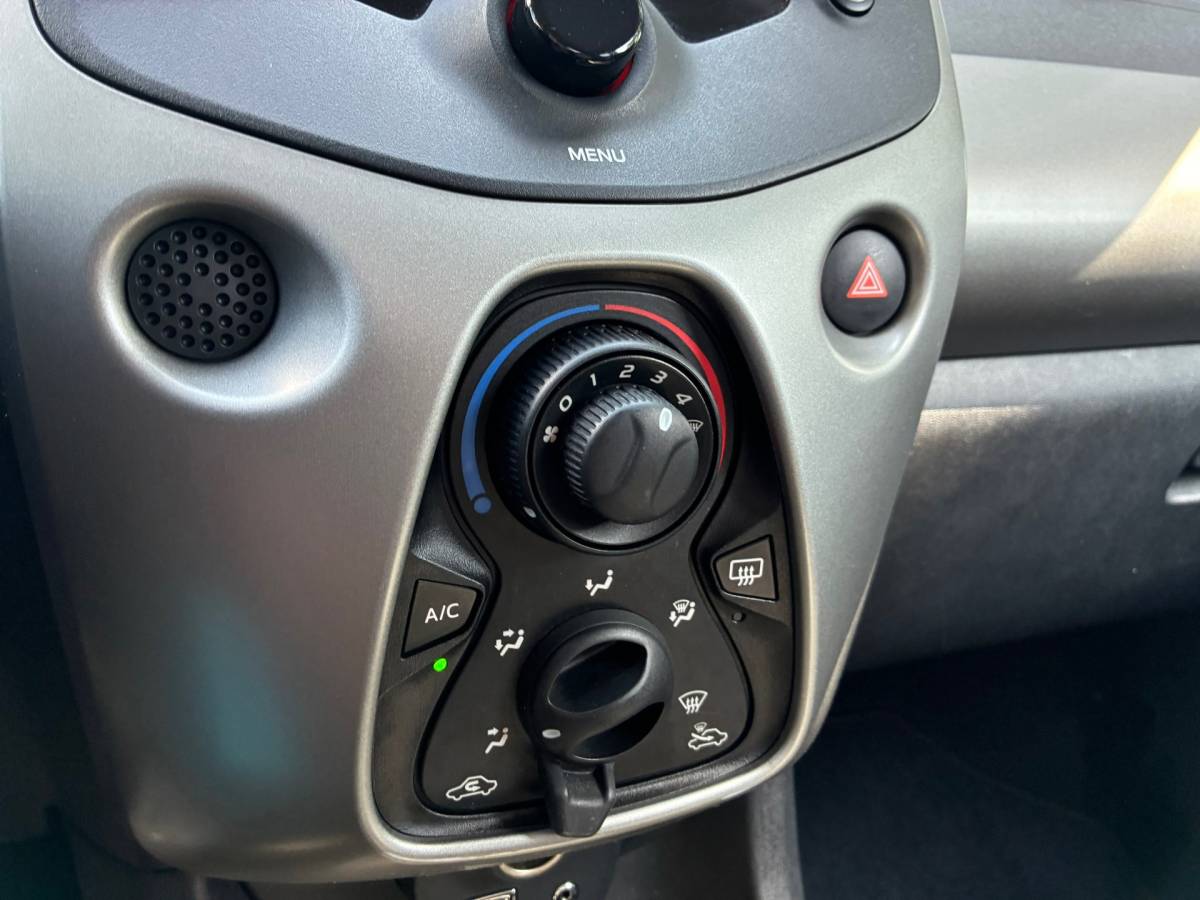 Toyota Aygo Toyota Aygo 1.0 VVT-i x-play | 5-Deurs + Airco nu € 6.750,-!!!