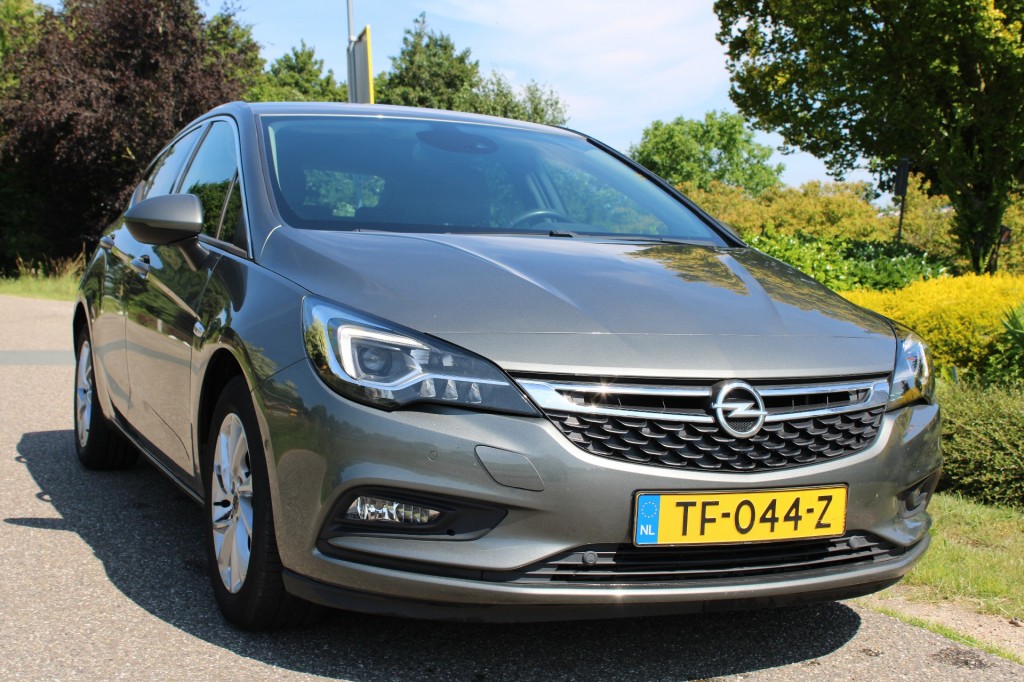 Opel Astra Opel Astra 1.4 Innovation 150pk. ECC/cruise/navi/radioDAB/PDC/camera/trekhaak