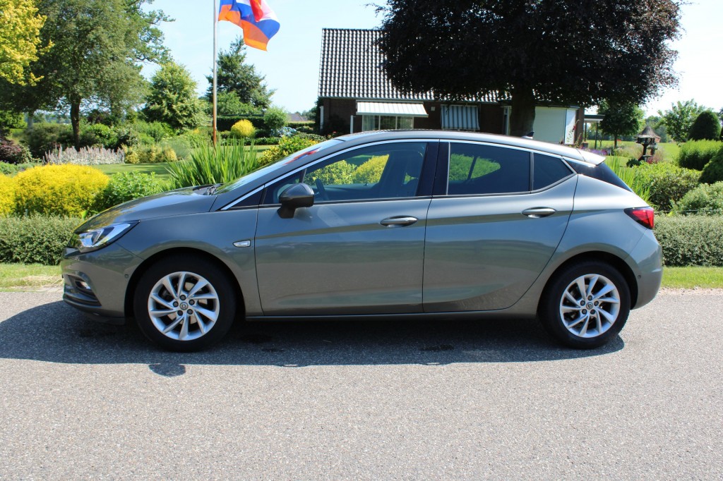 Opel Astra Opel Astra 1.4 Innovation 150pk. ECC/cruise/navi/radioDAB/PDC/camera/trekhaak