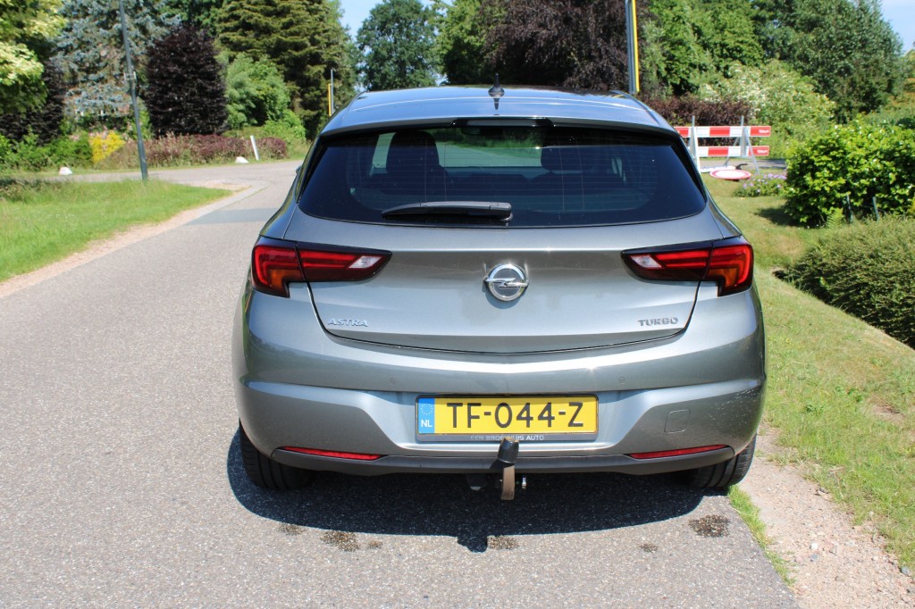 Opel Astra Opel Astra 1.4 Innovation 150pk. ECC/cruise/navi/radioDAB/PDC/camera/trekhaak
