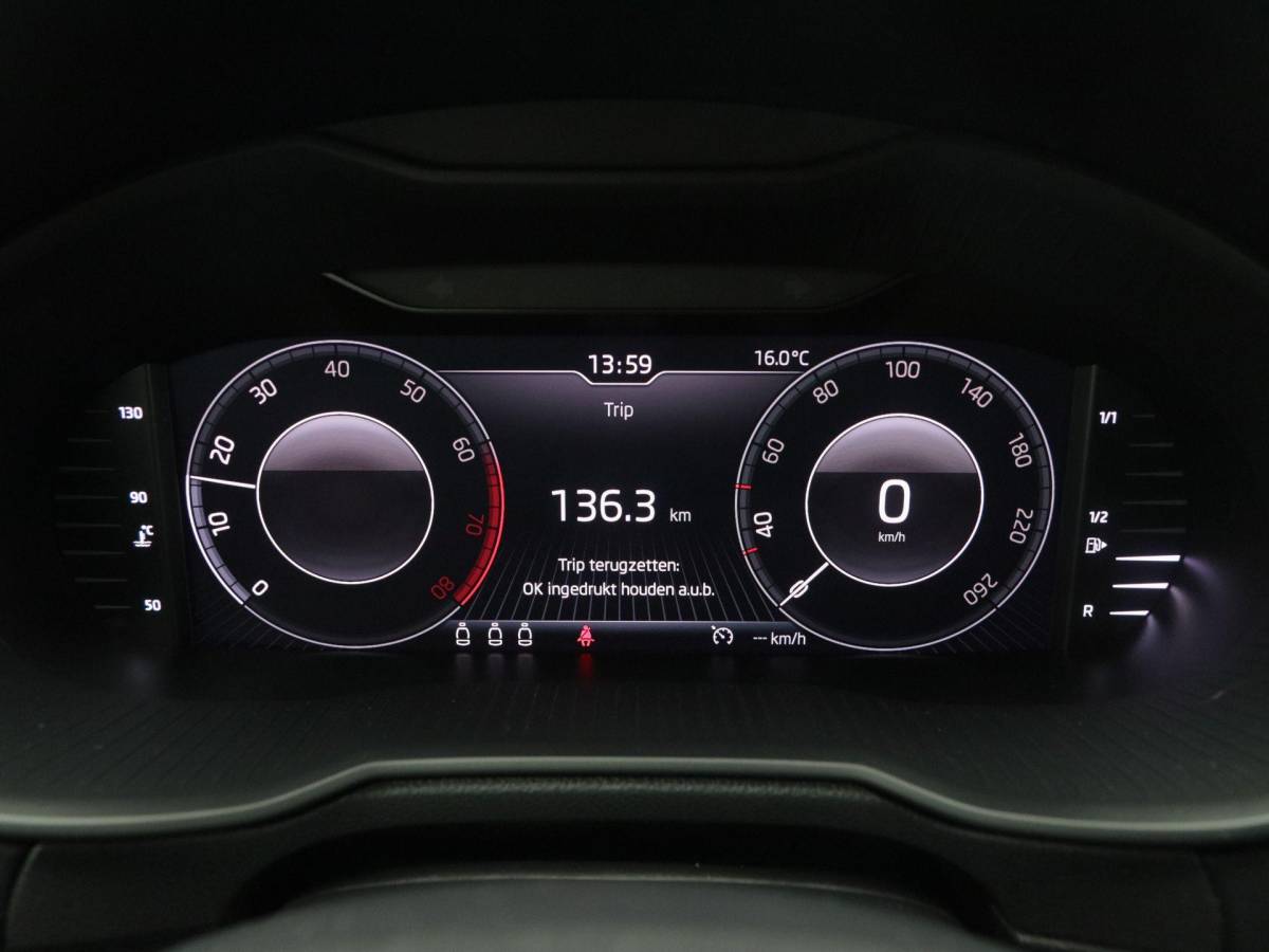 Škoda Octavia Škoda Octavia Combi 1.0 TSi 115 Pk Business Edition Plus | Camera | Stoel verwarming | Full LED | Navigatie | Cruise Control | Climatronic | 17 Inch | 142.689 Km !!