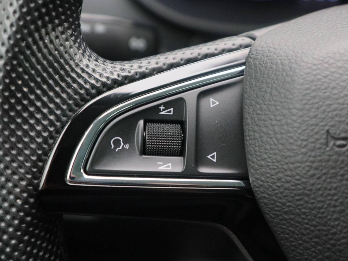Škoda Octavia Škoda Octavia Combi 1.0 TSi 115 Pk Business Edition Plus | Camera | Stoel verwarming | Full LED | Navigatie | Cruise Control | Climatronic | 17 Inch | 142.689 Km !!
