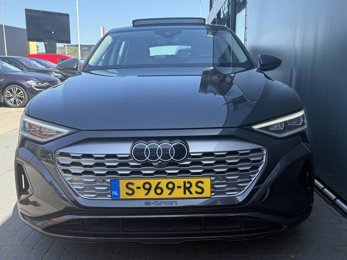 Audi Q8 e-tron Audi Q8 e-tron BWJ 2023 50 quattro340 PK  Edition 95 kWh TREKHAAK | PANO | LEDER | FULL LED | STOELVER. | DAB + | CARPLAY + ANDROID | NAVI | CLIMA | CRUISE | LMV | PDC