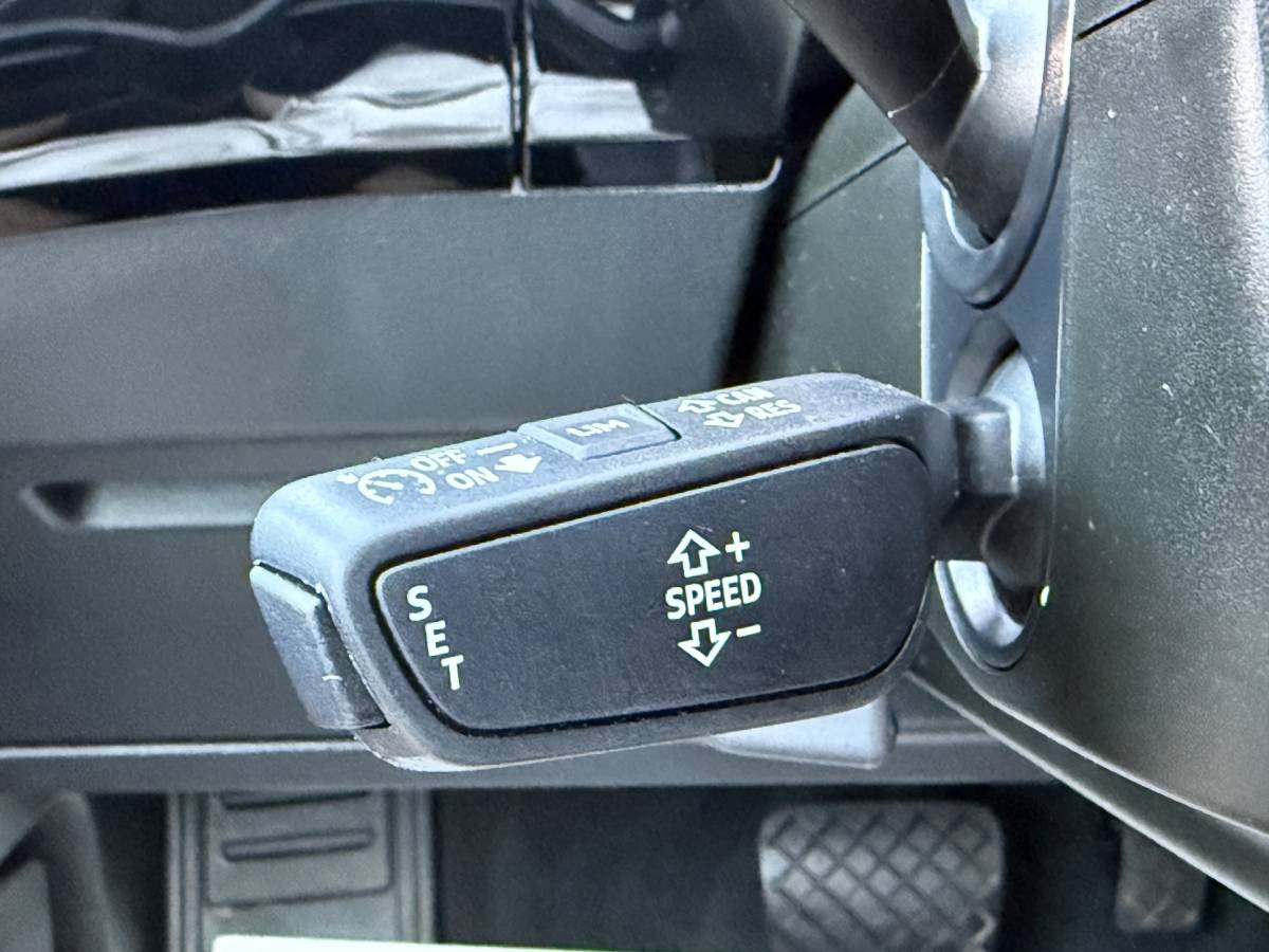 Audi Q8 e-tron Audi Q8 e-tron BWJ 2023 50 quattro340 PK  Edition 95 kWh TREKHAAK | PANO | LEDER | FULL LED | STOELVER. | DAB + | CARPLAY + ANDROID | NAVI | CLIMA | CRUISE | LMV | PDC