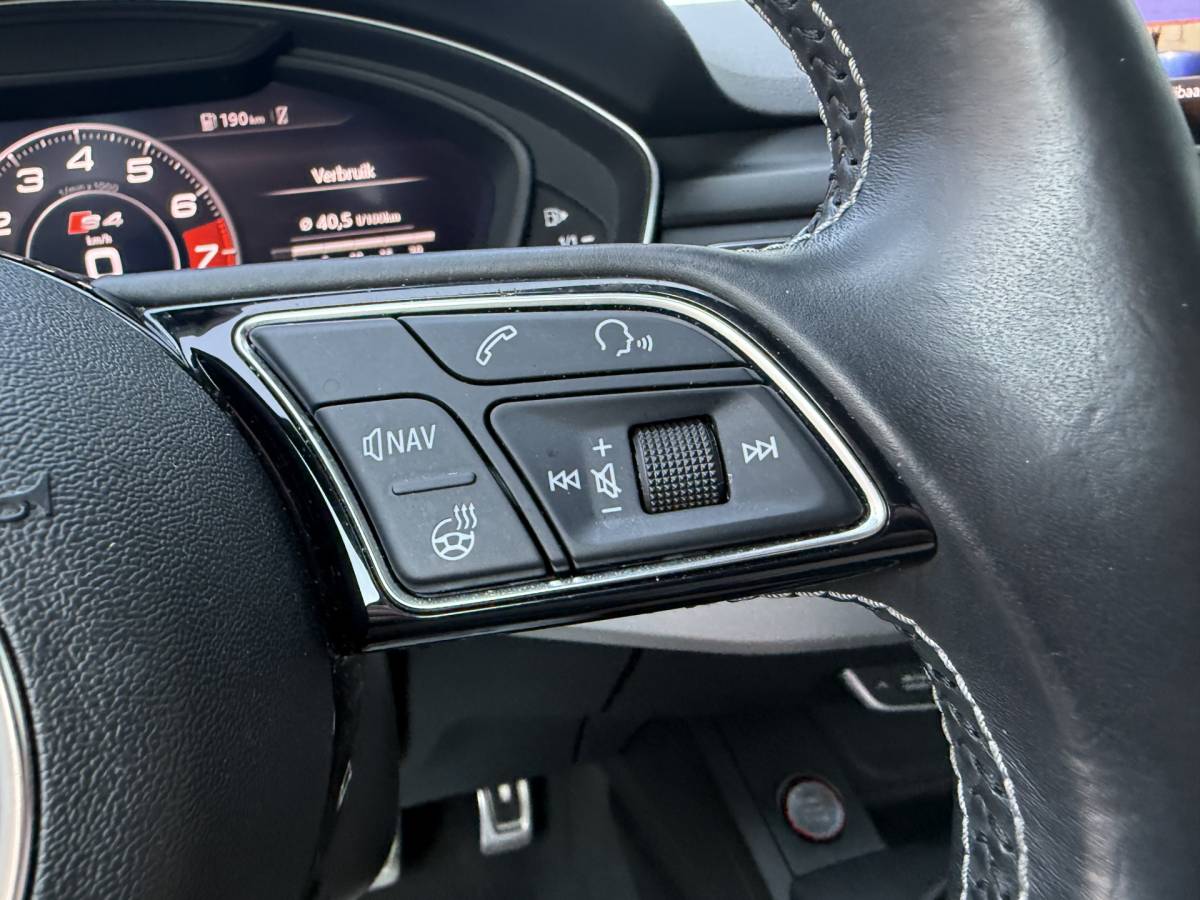 Audi A4 Audi A4 Avant BWJ 2017 3.0 TFSI S4 quattro 354 PK  Pro Line Plus V6 AUTOMAAT | TREKHAAK | FULL LED | ADAPTIVE CRUISE | STOELVERW. | HEAD-UP DISPLAY | CAMERA | HALF LEDER | ELEKTR. ACHTERKLEP | NAVI | CLIMA | LMV | PDC