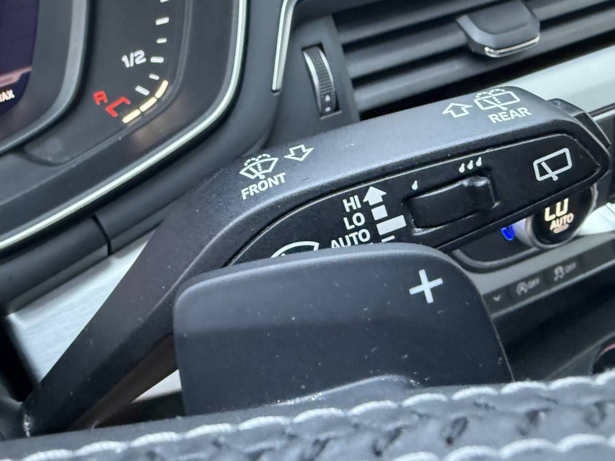Audi A4 Audi A4 Avant BWJ 2017 3.0 TFSI S4 quattro 354 PK  Pro Line Plus V6 AUTOMAAT | TREKHAAK | FULL LED | ADAPTIVE CRUISE | STOELVERW. | HEAD-UP DISPLAY | CAMERA | HALF LEDER | ELEKTR. ACHTERKLEP | NAVI | CLIMA | LMV | PDC