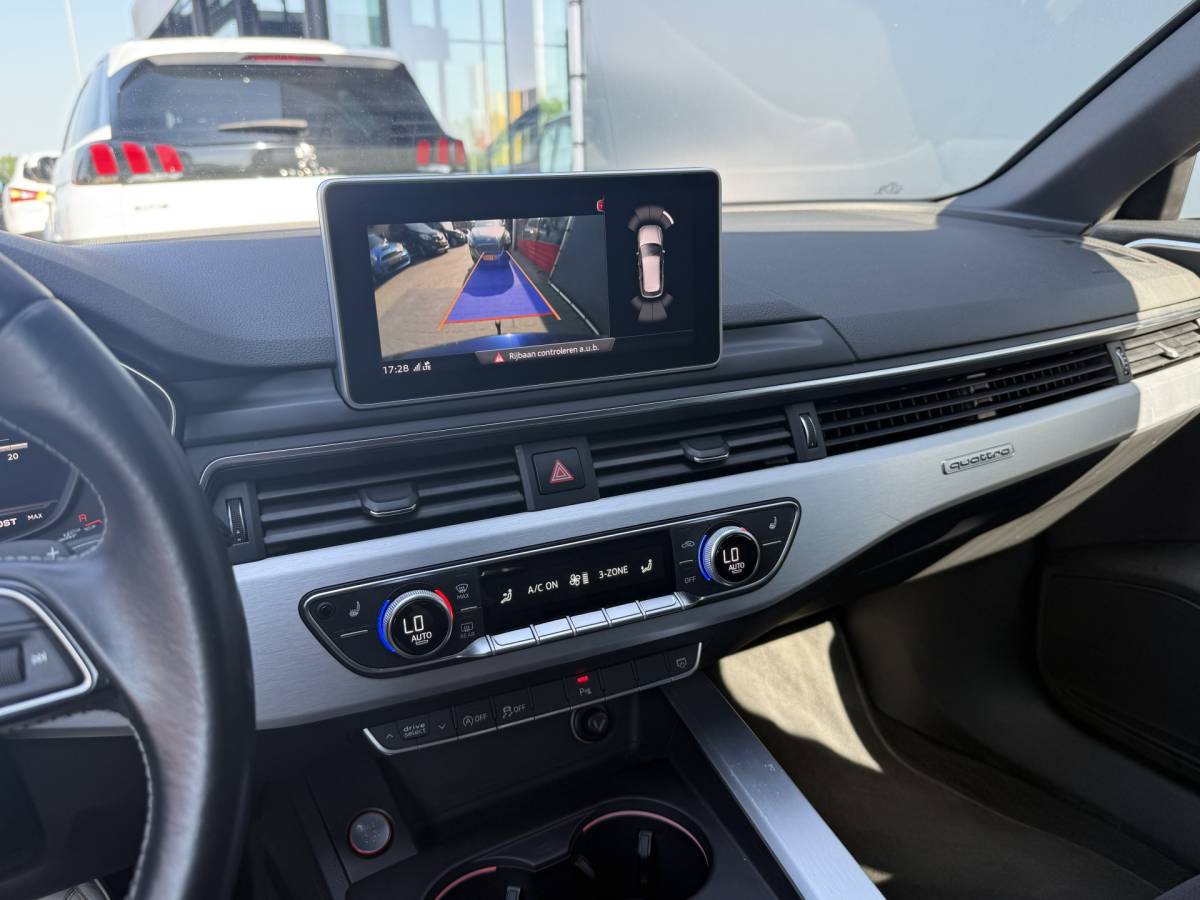 Audi A4 Audi A4 Avant BWJ 2017 3.0 TFSI S4 quattro 354 PK  Pro Line Plus V6 AUTOMAAT | TREKHAAK | FULL LED | ADAPTIVE CRUISE | STOELVERW. | HEAD-UP DISPLAY | CAMERA | HALF LEDER | ELEKTR. ACHTERKLEP | NAVI | CLIMA | LMV | PDC