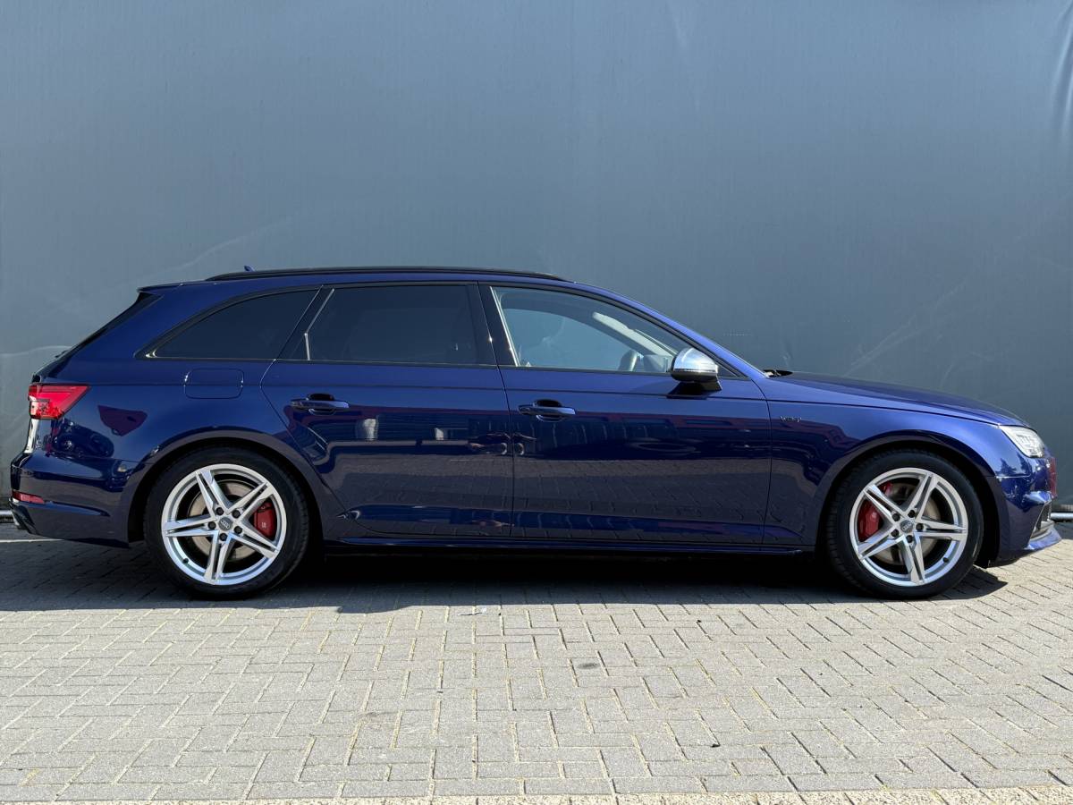Audi A4 Audi A4 Avant BWJ 2017 3.0 TFSI S4 quattro 354 PK  Pro Line Plus V6 AUTOMAAT | TREKHAAK | FULL LED | ADAPTIVE CRUISE | STOELVERW. | HEAD-UP DISPLAY | CAMERA | HALF LEDER | ELEKTR. ACHTERKLEP | NAVI | CLIMA | LMV | PDC
