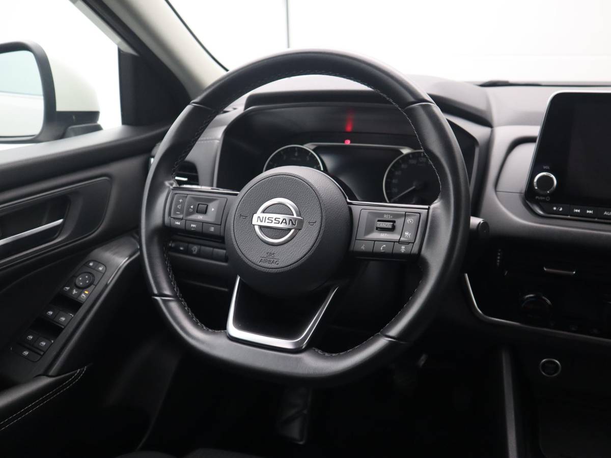Nissan QASHQAI Nissan Qashqai 1.3 MHEV Business Access PARELMOER / CAMERA / CARPLAY / CLIMA / PDC / BLUETOOTH / ACC / NL-AUTO