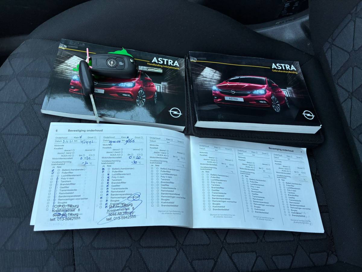 Opel Astra Opel Astra Sports Tourer 1.0 Turbo 120 Jaar Edition | Navi + Clima + Cruise nu €7.975,-!!