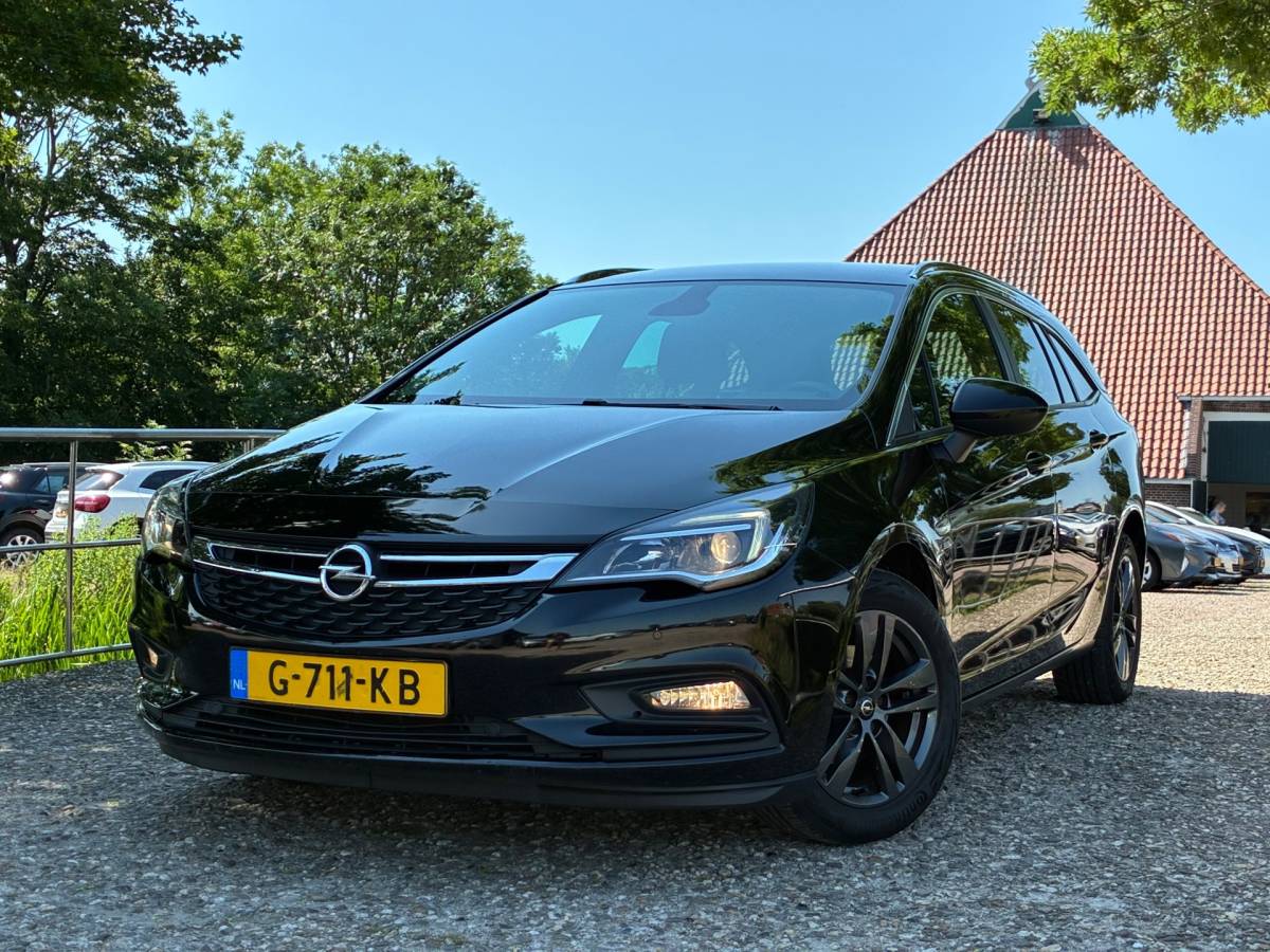 Opel Astra Opel Astra Sports Tourer 1.0 Turbo 120 Jaar Edition | Navi + Clima + Cruise nu €7.975,-!!