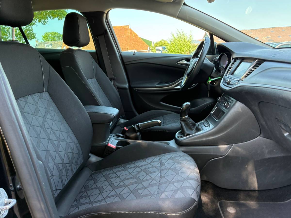 Opel Astra Opel Astra Sports Tourer 1.0 Turbo 120 Jaar Edition | Navi + Clima + Cruise nu €7.975,-!!