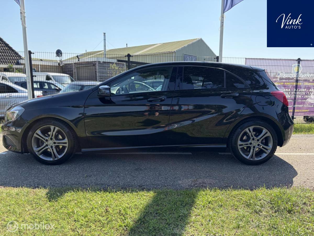 Mercedes-Benz A-Klasse Mercedes A-klasse 180 Edition |Navigatie | LM Sportvelgen | Climate & Cruise Control | Privacy glass