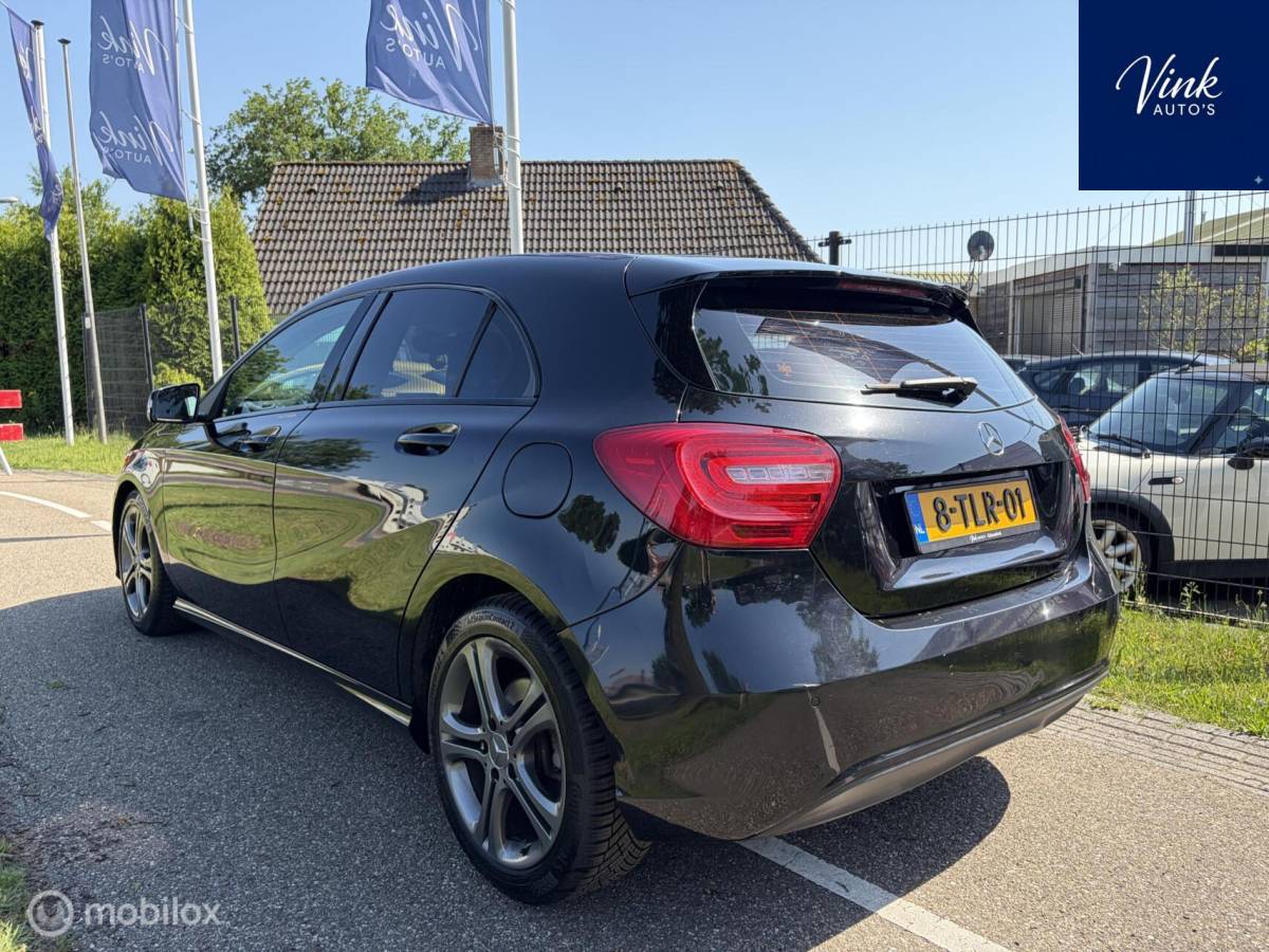 Mercedes-Benz A-Klasse Mercedes A-klasse 180 Edition |Navigatie | LM Sportvelgen | Climate & Cruise Control | Privacy glass