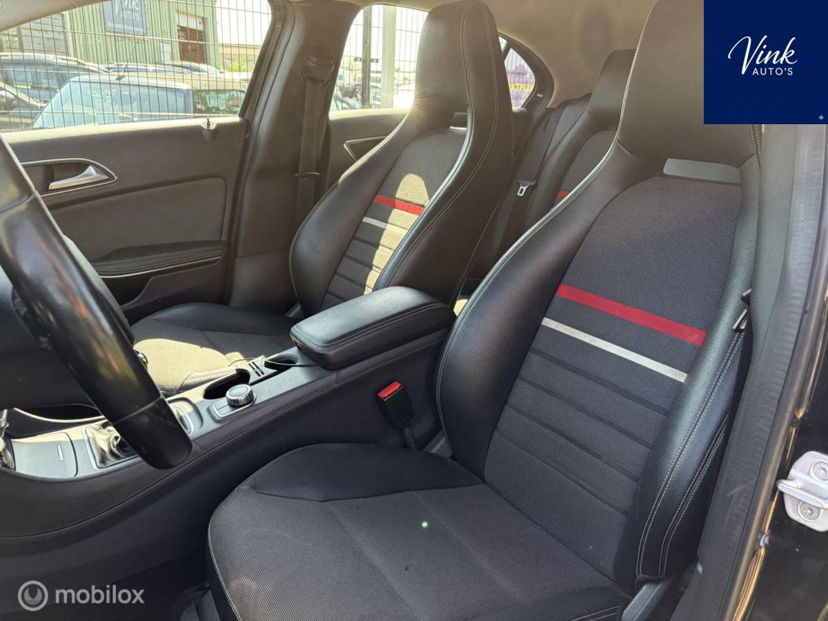 Mercedes-Benz A-Klasse Mercedes A-klasse 180 Edition |Navigatie | LM Sportvelgen | Climate & Cruise Control | Privacy glass