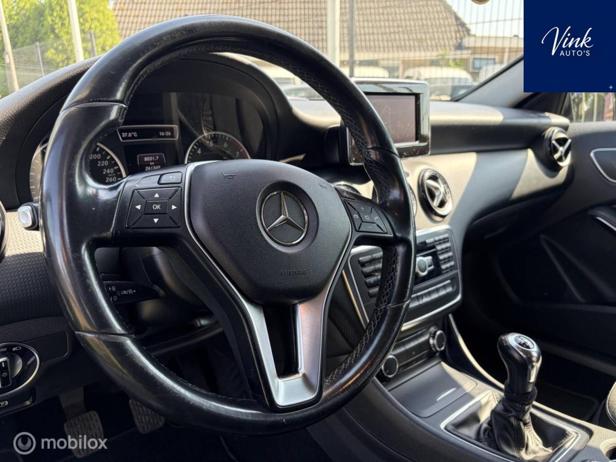 Mercedes-Benz A-Klasse Mercedes A-klasse 180 Edition |Navigatie | LM Sportvelgen | Climate & Cruise Control | Privacy glass