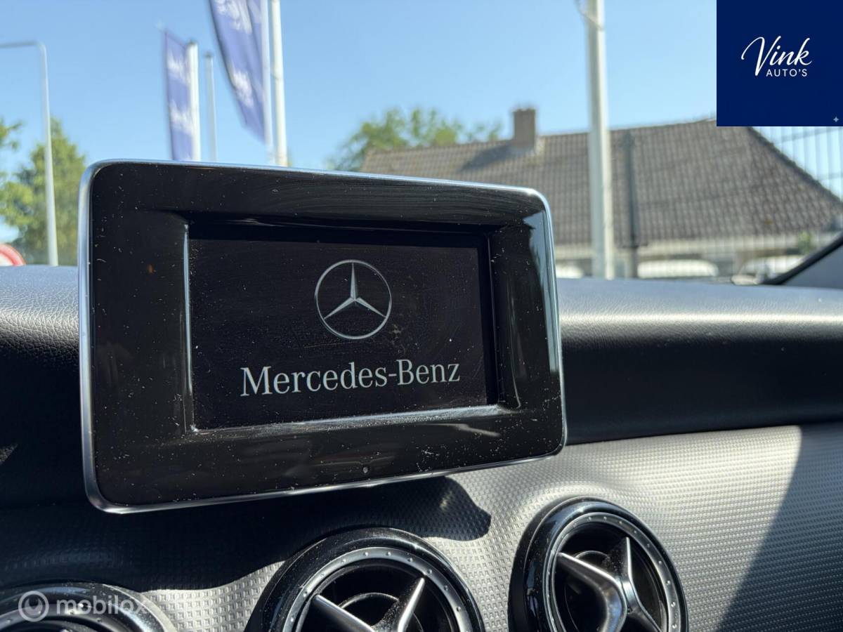 Mercedes-Benz A-Klasse Mercedes A-klasse 180 Edition |Navigatie | LM Sportvelgen | Climate & Cruise Control | Privacy glass