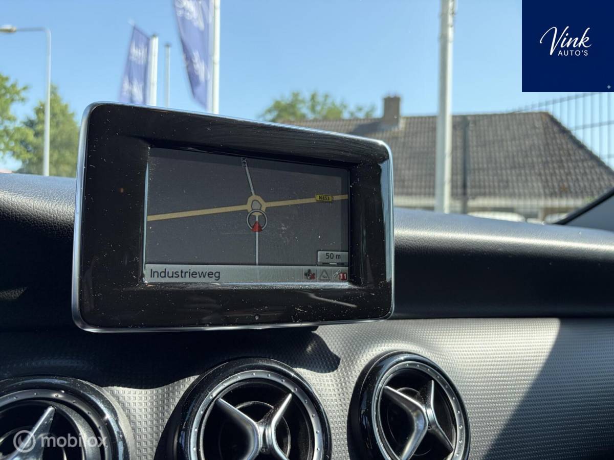 Mercedes-Benz A-Klasse Mercedes A-klasse 180 Edition |Navigatie | LM Sportvelgen | Climate & Cruise Control | Privacy glass