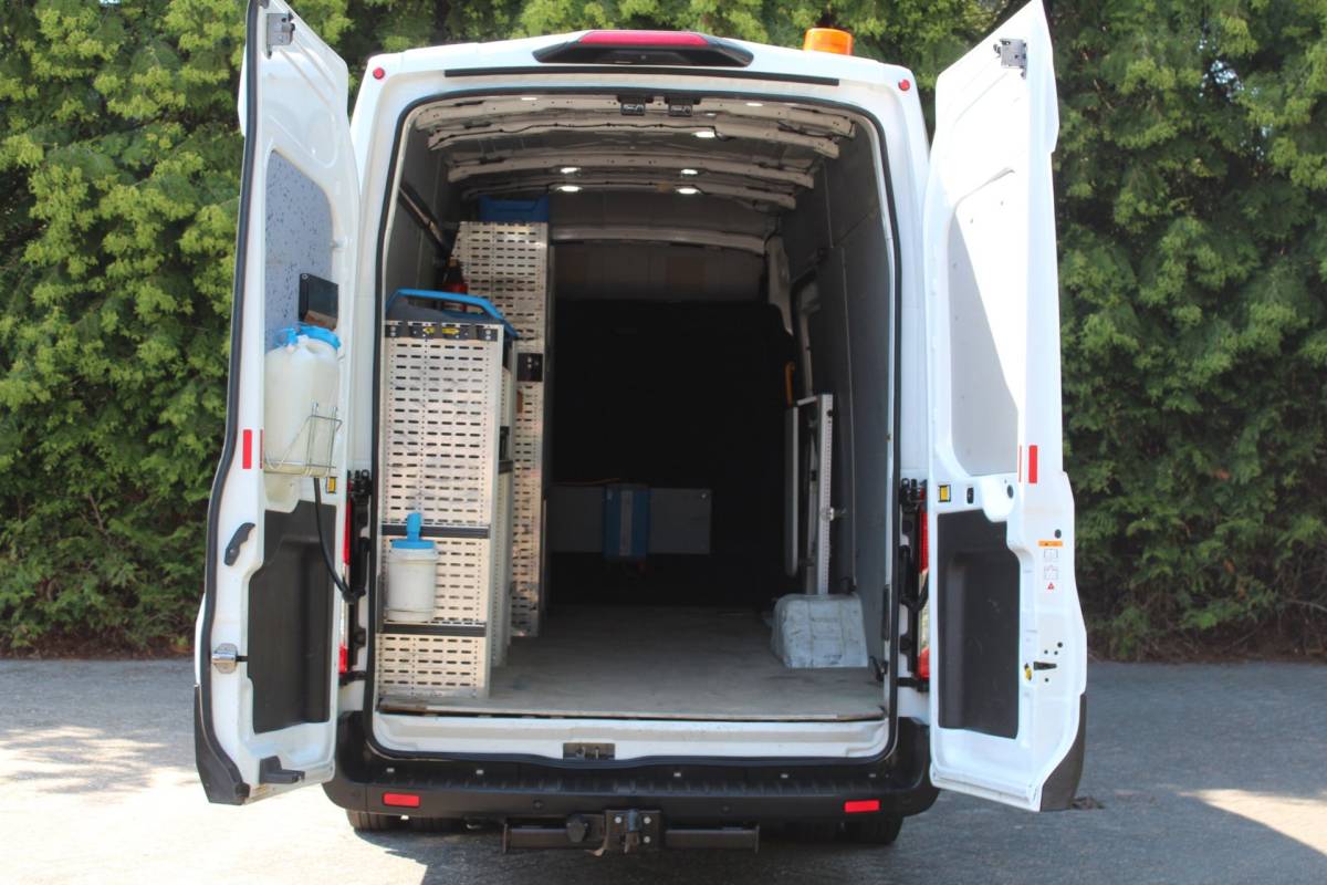 Ford Transit Ford TRANSIT 350 2.0 TDCI L4H3 Trend RWD