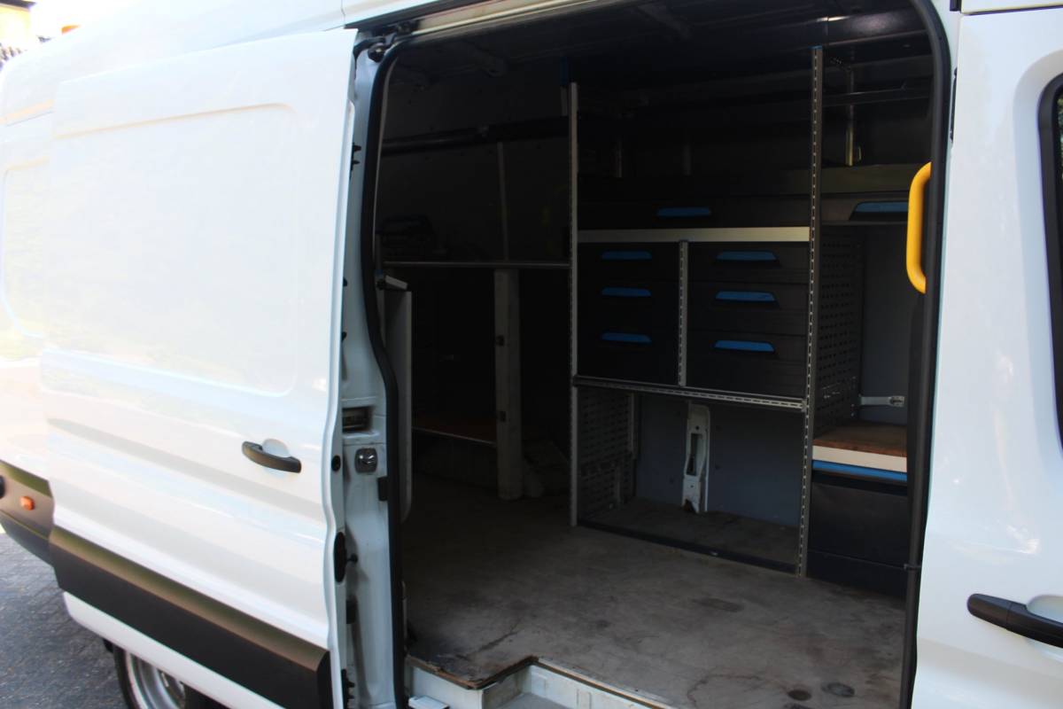 Ford Transit Ford TRANSIT 350 2.0 TDCI L4H3 Trend RWD