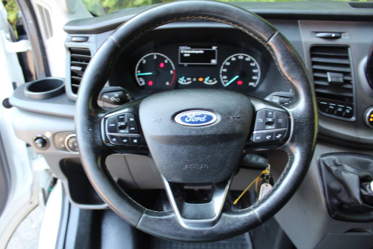 Ford Transit Ford TRANSIT 350 2.0 TDCI L4H3 Trend RWD
