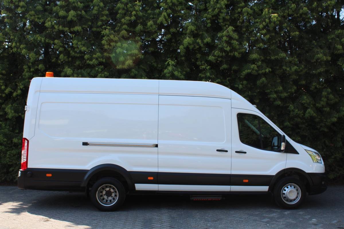 Ford Transit Ford TRANSIT 350 2.0 TDCI L4H3 Trend RWD