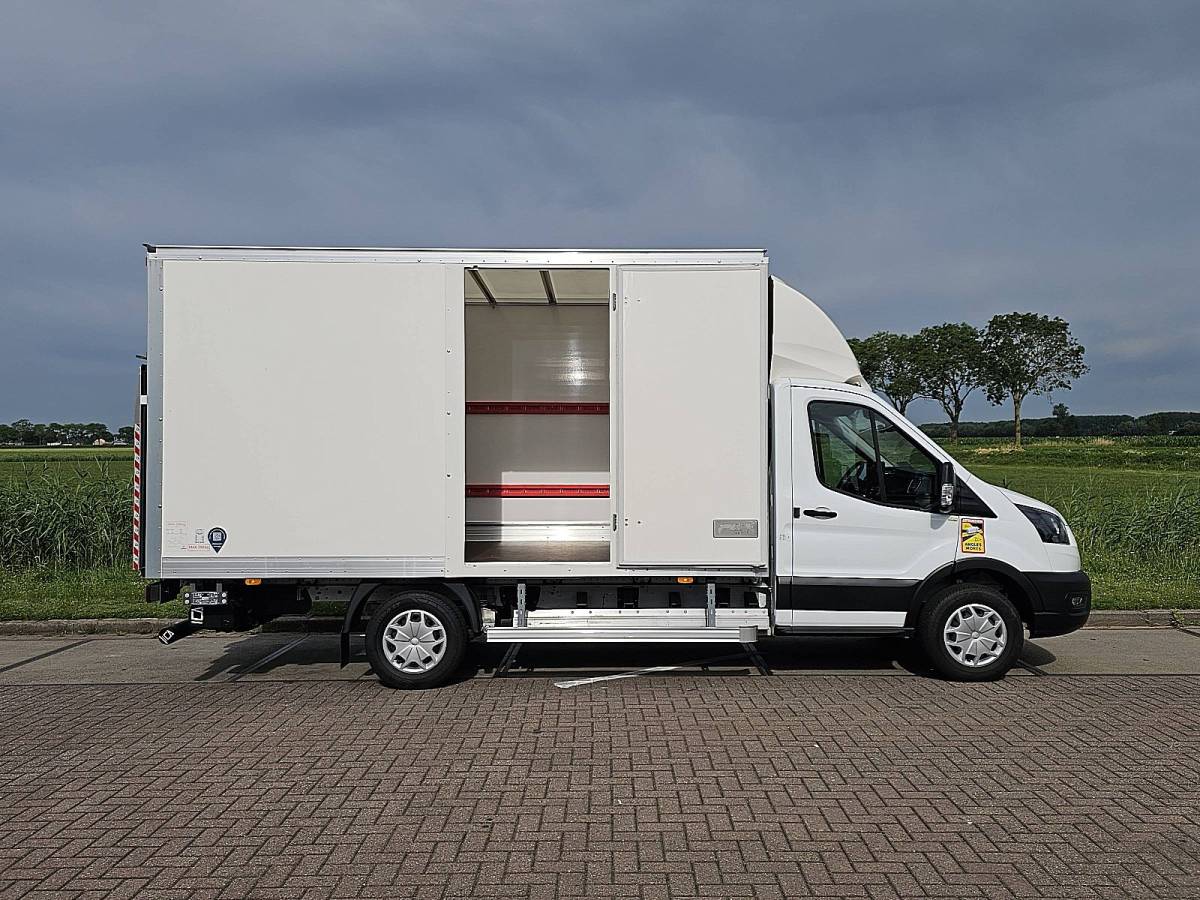 Ford E-Transit FORD E-TRANSIT bakwagen laadklep!