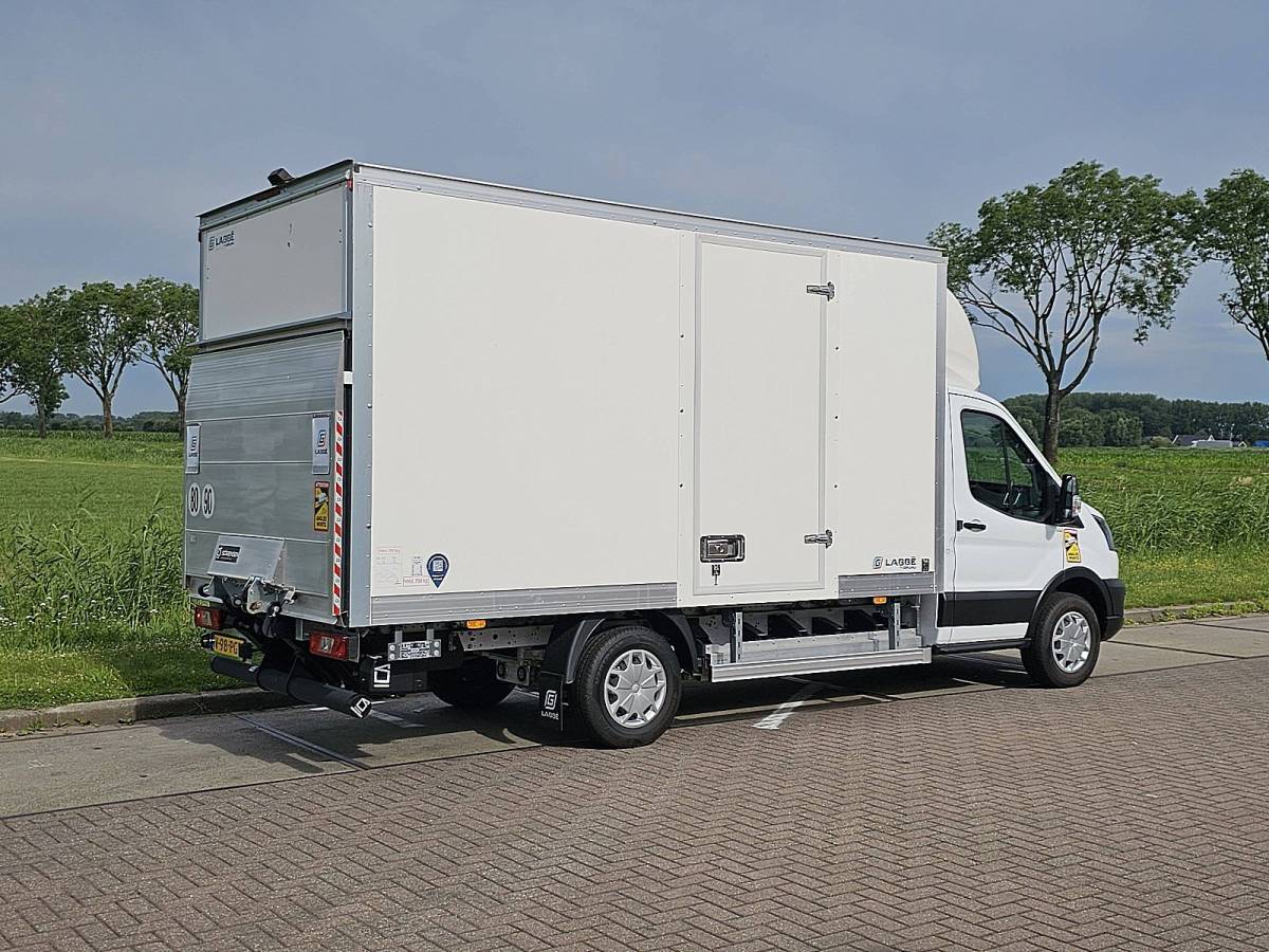 Ford E-Transit FORD E-TRANSIT bakwagen laadklep!