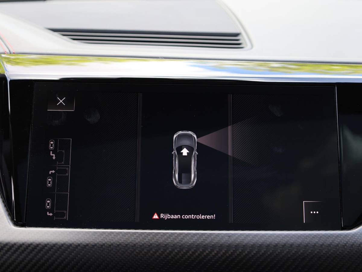 Audi e-tron GT Audi e-tron GT RS 93 kWh 600PK | SOH 91% | Panodak | Leer | B&O | Laser LED | 4Wielsturing | HuD | 360° |