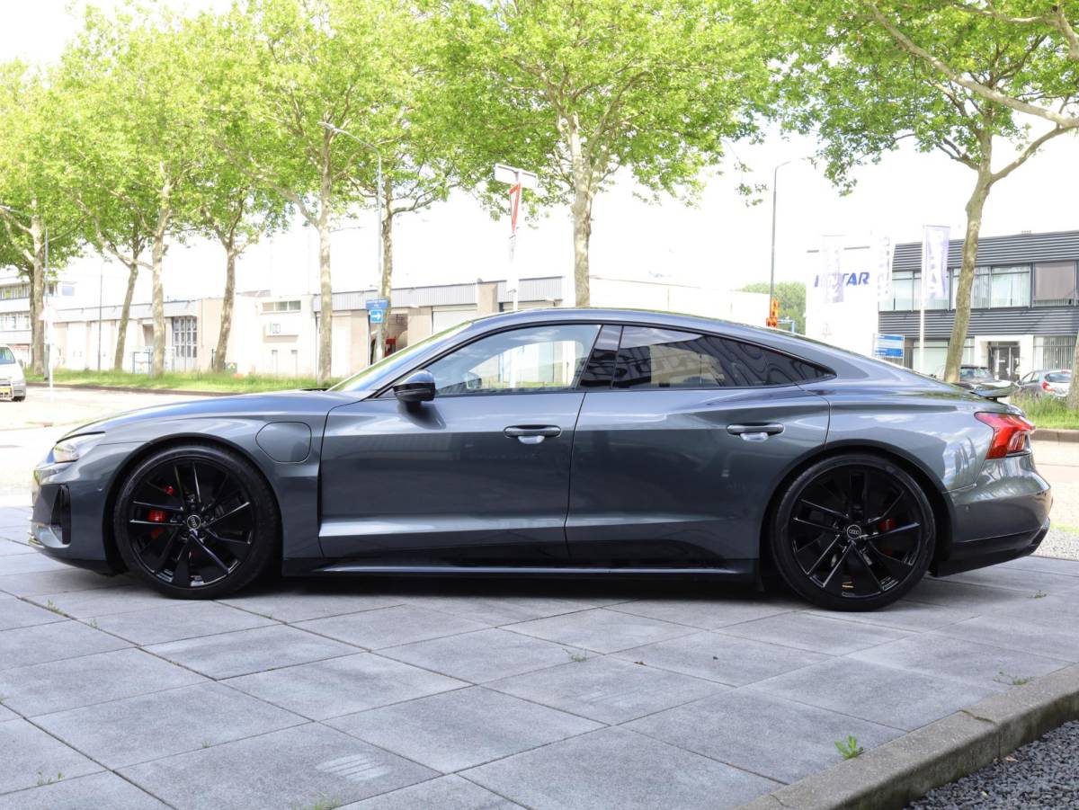 Audi e-tron GT Audi e-tron GT RS 93 kWh 600PK | SOH 91% | Panodak | Leer | B&O | Laser LED | 4Wielsturing | HuD | 360° |