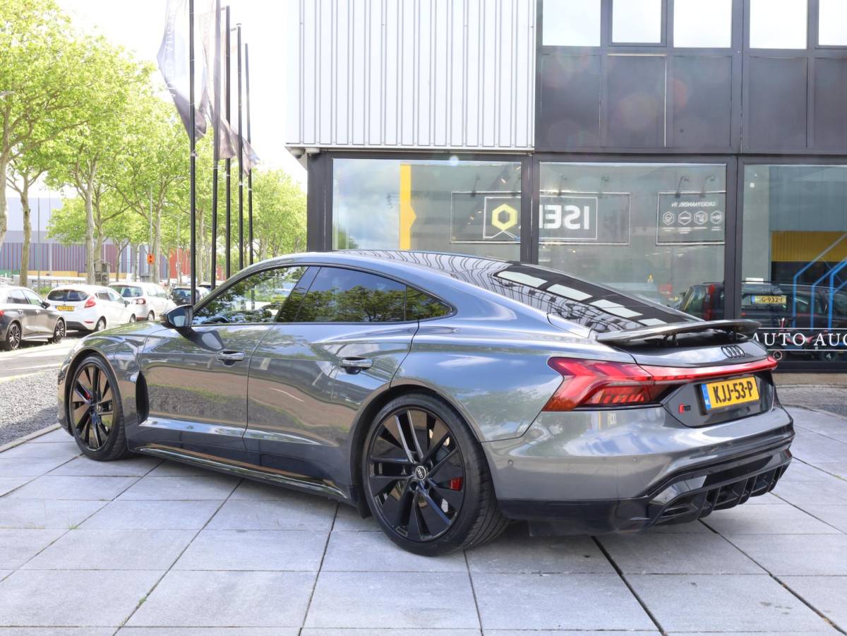 Audi e-tron GT Audi e-tron GT RS 93 kWh 600PK | SOH 91% | Panodak | Leer | B&O | Laser LED | 4Wielsturing | HuD | 360° |