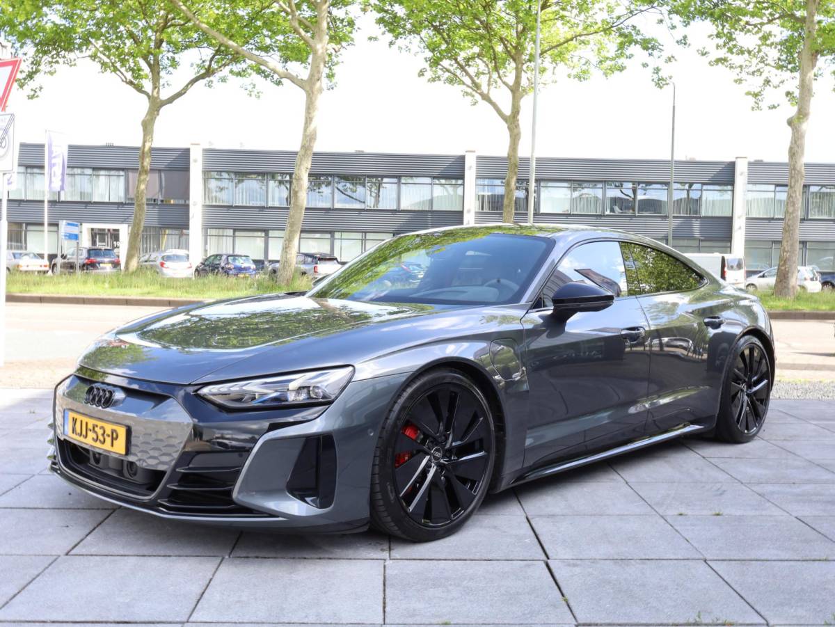 Audi e-tron GT Audi e-tron GT RS 93 kWh 600PK | SOH 91% | Panodak | Leer | B&O | Laser LED | 4Wielsturing | HuD | 360° |