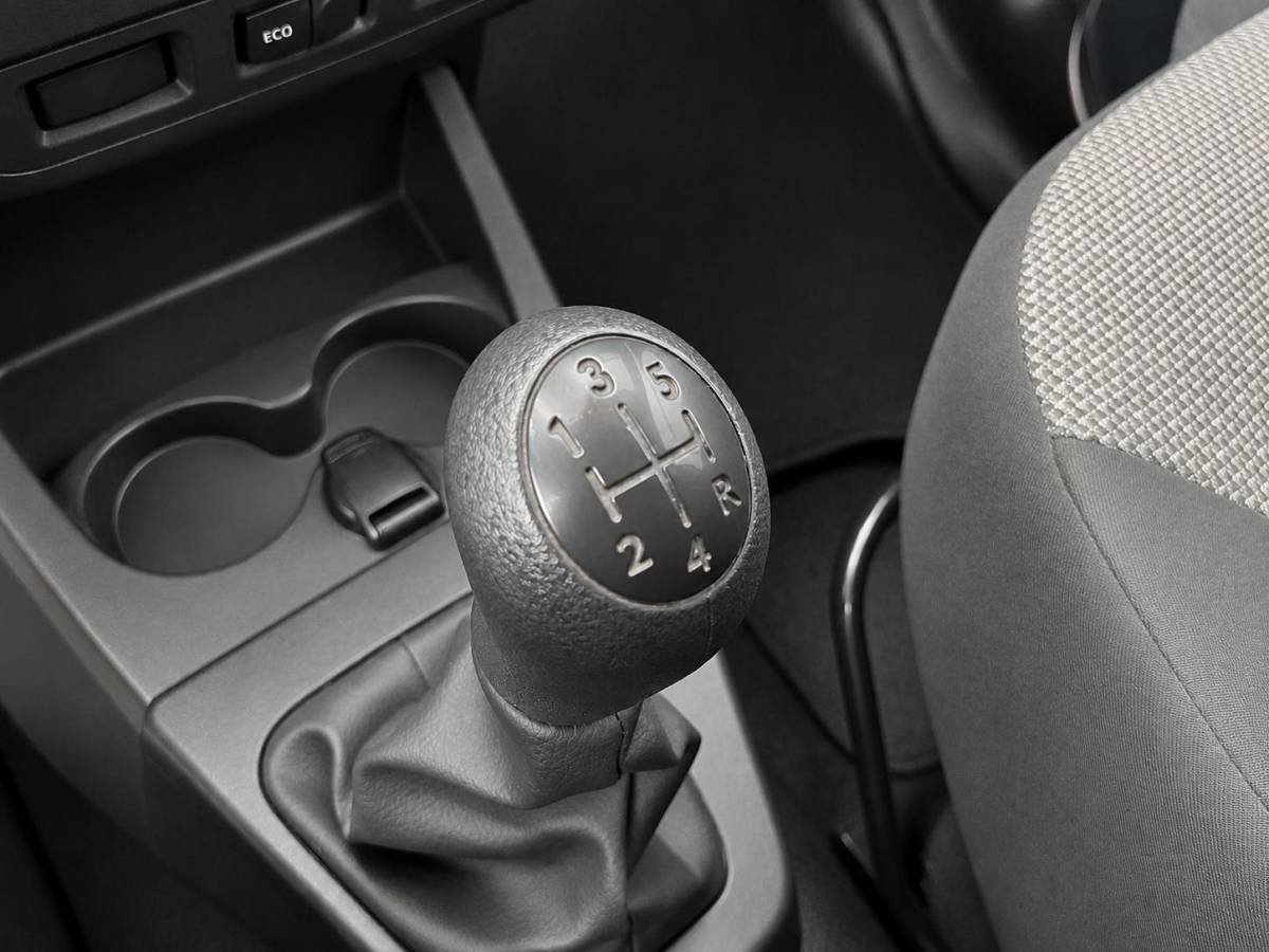 Dacia Dokker Dacia Dokker 1.5 dCi 75 Essential Navigatie Bluetooth Cruise Control Trekhaak zijschuifdeur  airco LEES OPMERKINGEN