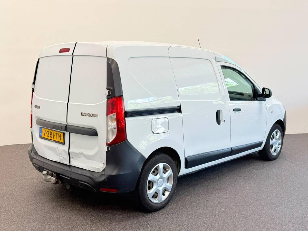 Dacia Dokker Dacia Dokker 1.5 dCi 75 Essential Navigatie Bluetooth Cruise Control Trekhaak zijschuifdeur  airco LEES OPMERKINGEN