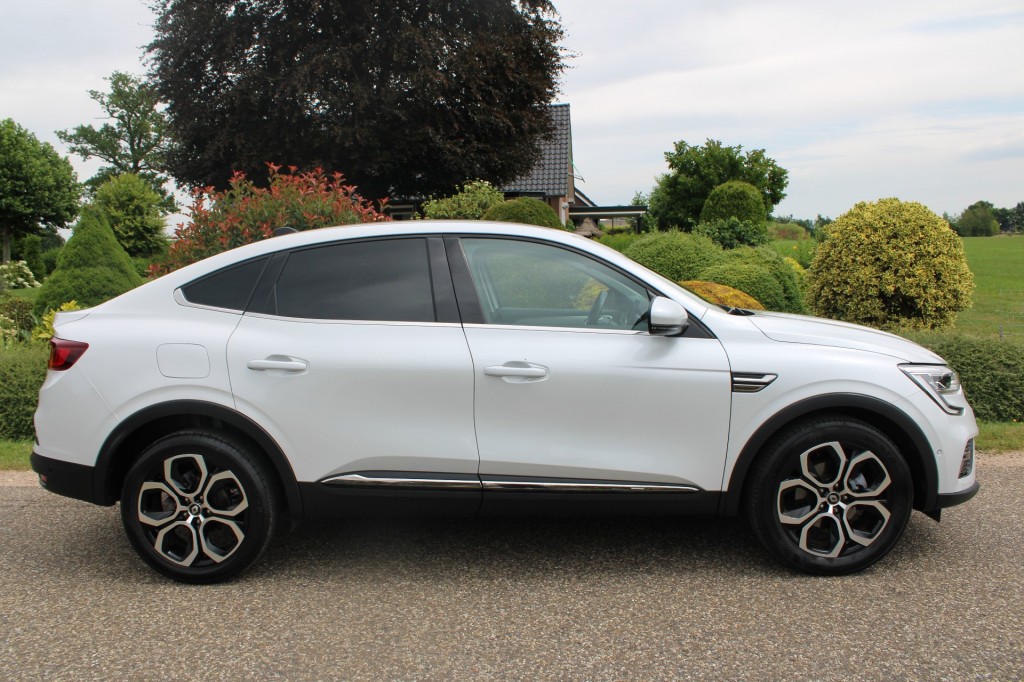 Renault Arkana Renault Arkana 1.6 E-Tech 143pk Full Hybrid ECC/carplay-android/cruise/camera/PDC/LED/navi