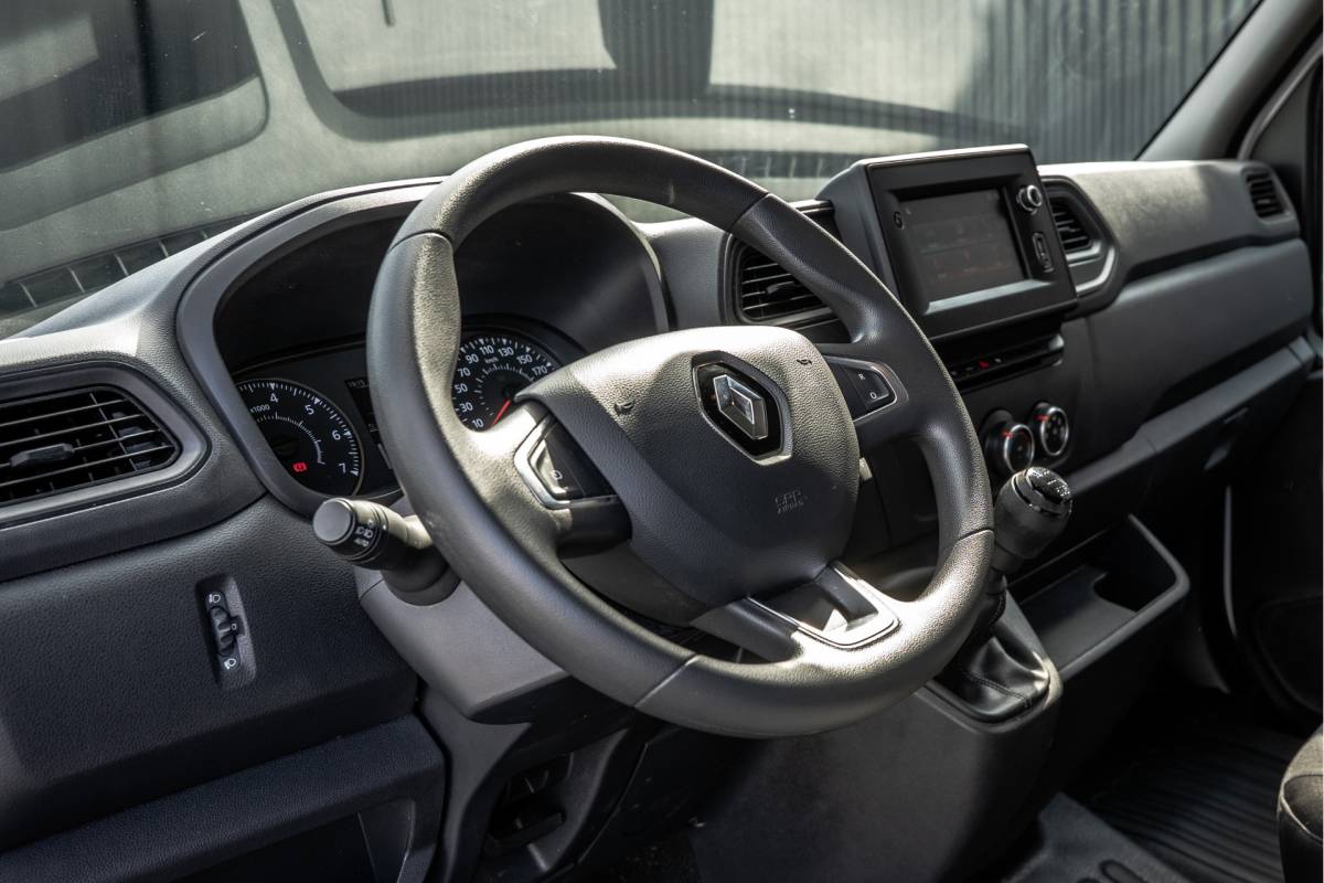 Renault Master Renault Master 2.3dCi | Bakwagen met Laadklep | LED | Carplay | Camera | Cruise