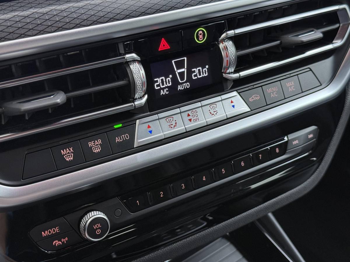 BMW X3 BMW X3 xDrive30e VAN: 40.900,- VOOR: 38.877,- UW WKVOORDEEL: 2.023,-PHEV | M-SPORT| DEALER ONDERHOUDEN| CAMERA| ELEKTRISCHE ACHTERKLEP| APPLE CARPLAY| RIJKLAARPRIJS