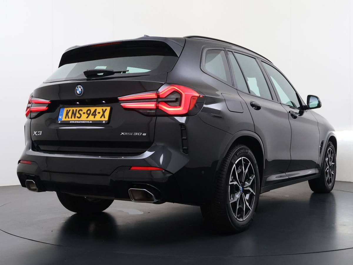 BMW X3 BMW X3 xDrive30e VAN: 40.900,- VOOR: 38.877,- UW WKVOORDEEL: 2.023,-PHEV | M-SPORT| DEALER ONDERHOUDEN| CAMERA| ELEKTRISCHE ACHTERKLEP| APPLE CARPLAY| RIJKLAARPRIJS