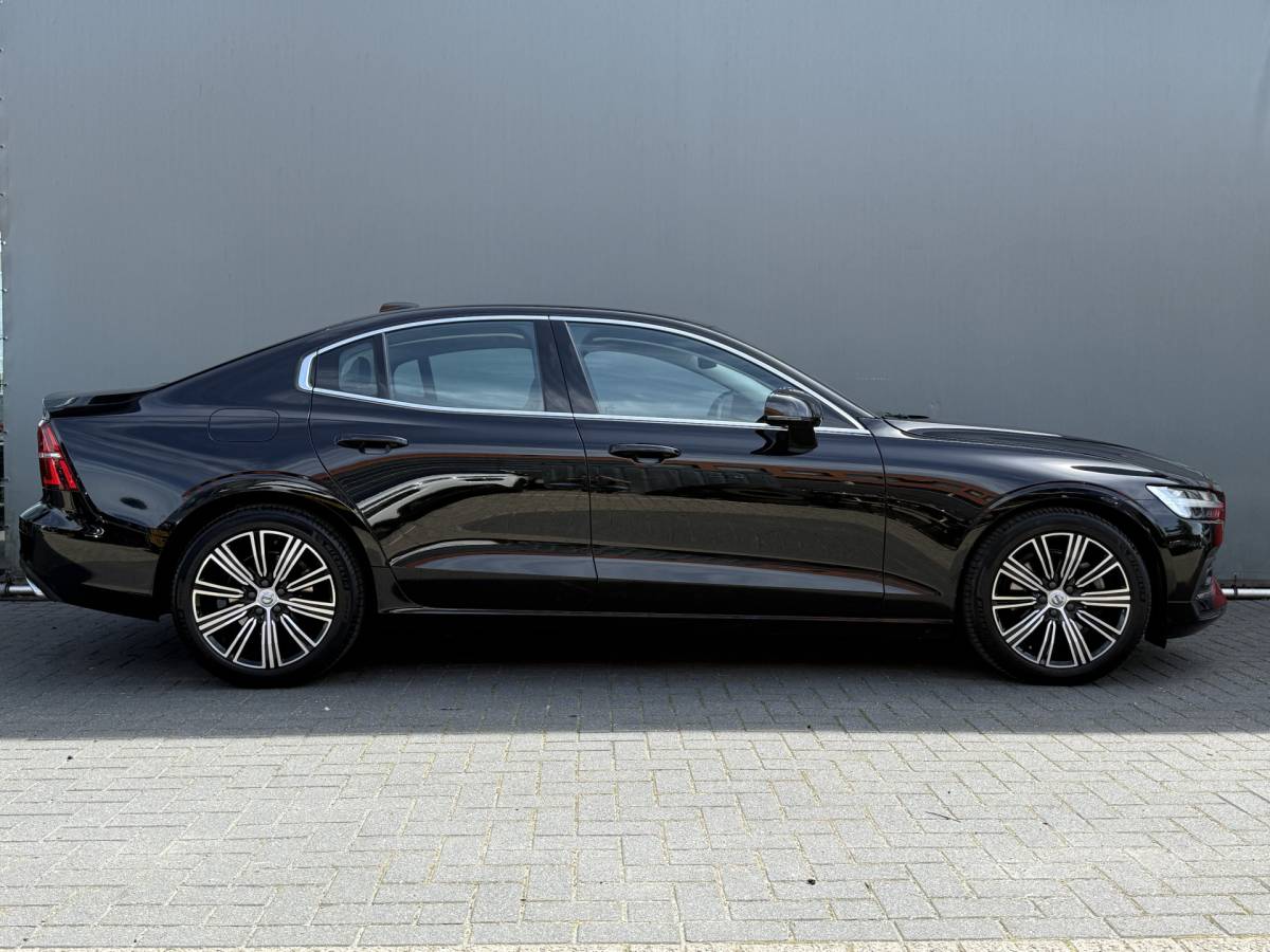 Volvo S60 Volvo S60 BWJ 2021 2.0 B4 198 PK Inscription AUTOMAAT | FULL LED | HARMAN/KARDON | LEDER | KEYLESS |  ELEKTR. STOELEN | ADAPTIVE CRUISE | STOEL + STUURVERW. | DAB + | CAMERA | DODE HOEK | LMV | PDC