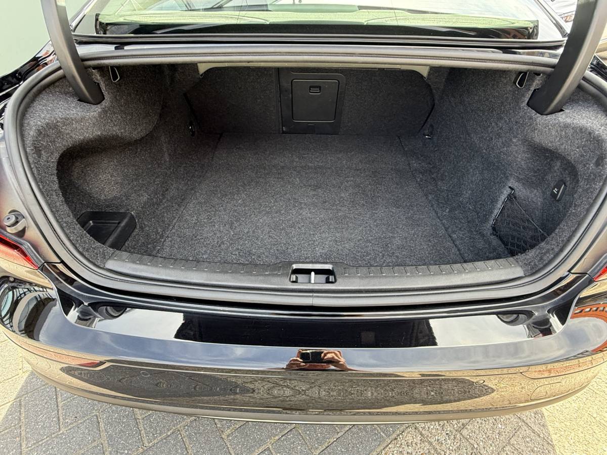 Volvo S60 Volvo S60 BWJ 2021 2.0 B4 198 PK Inscription AUTOMAAT | FULL LED | HARMAN/KARDON | LEDER | KEYLESS |  ELEKTR. STOELEN | ADAPTIVE CRUISE | STOEL + STUURVERW. | DAB + | CAMERA | DODE HOEK | LMV | PDC